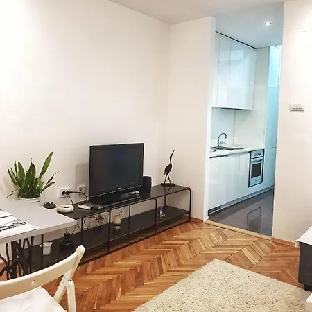 Uma- Urban Mini Apartment Skopje Exterior photo