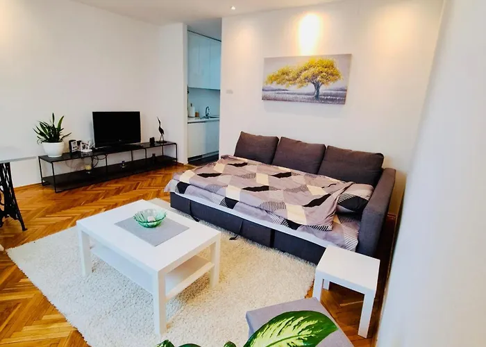 Uma- Urban Mini Apartment